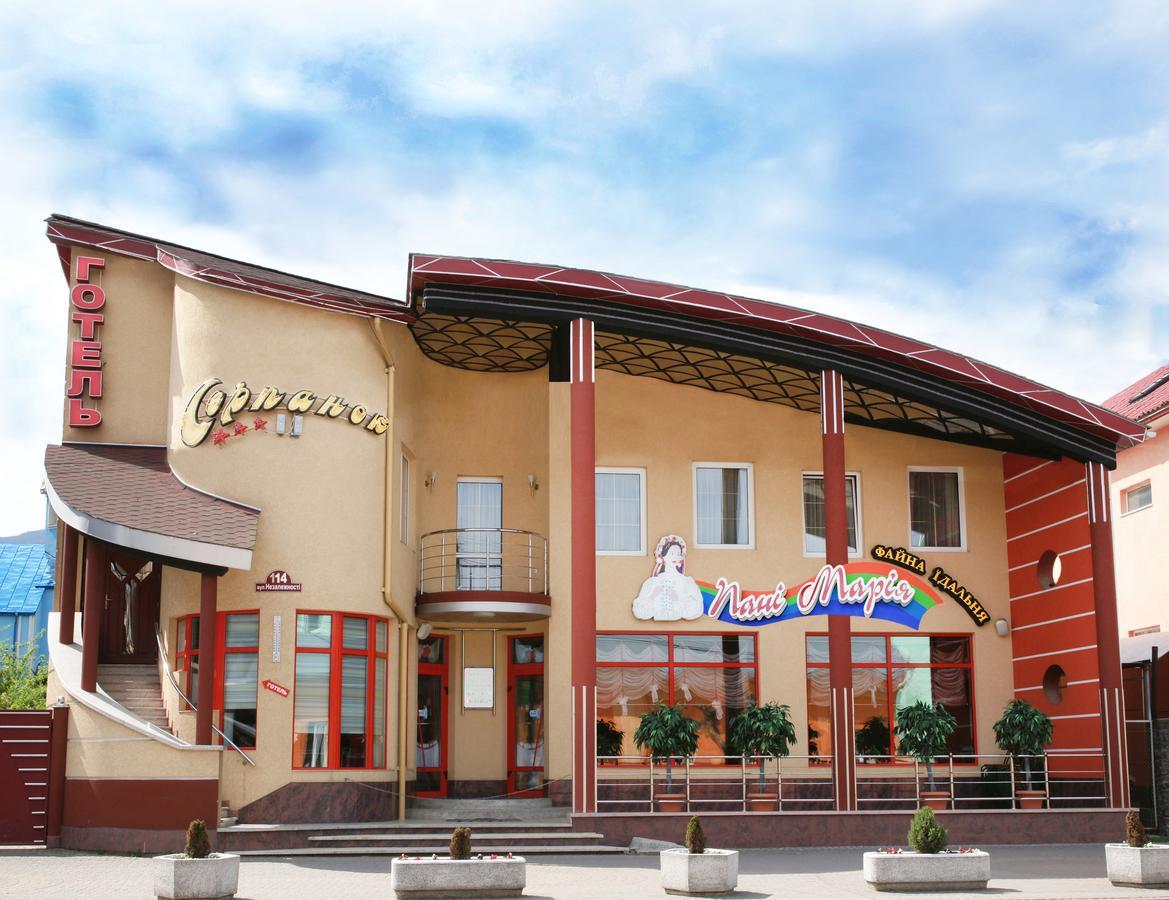 Hotel Serpanok Tyachiv Luaran gambar
