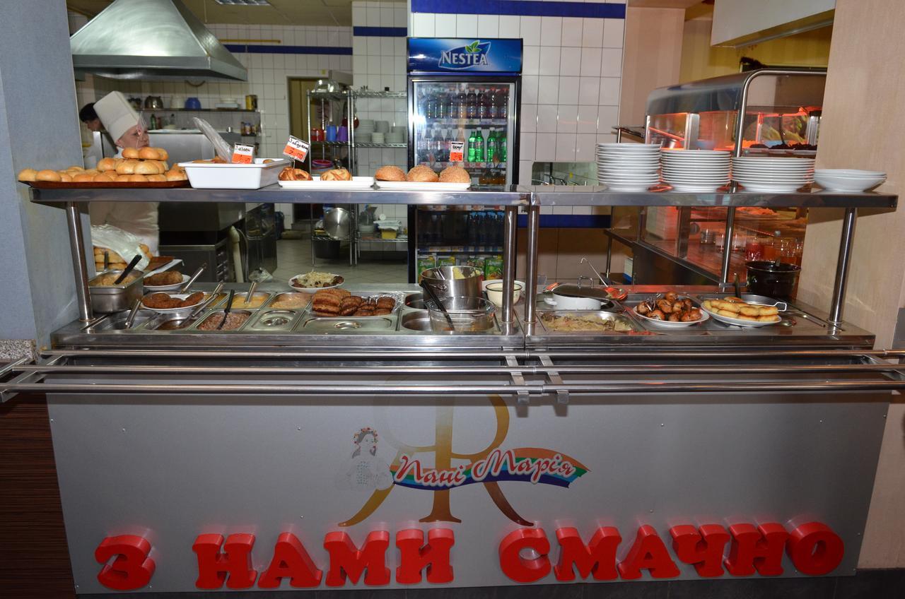 Hotel Serpanok Tyachiv Luaran gambar